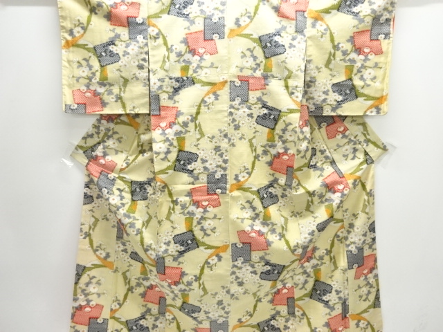 色紙に花模様織り出し手織り紬着物